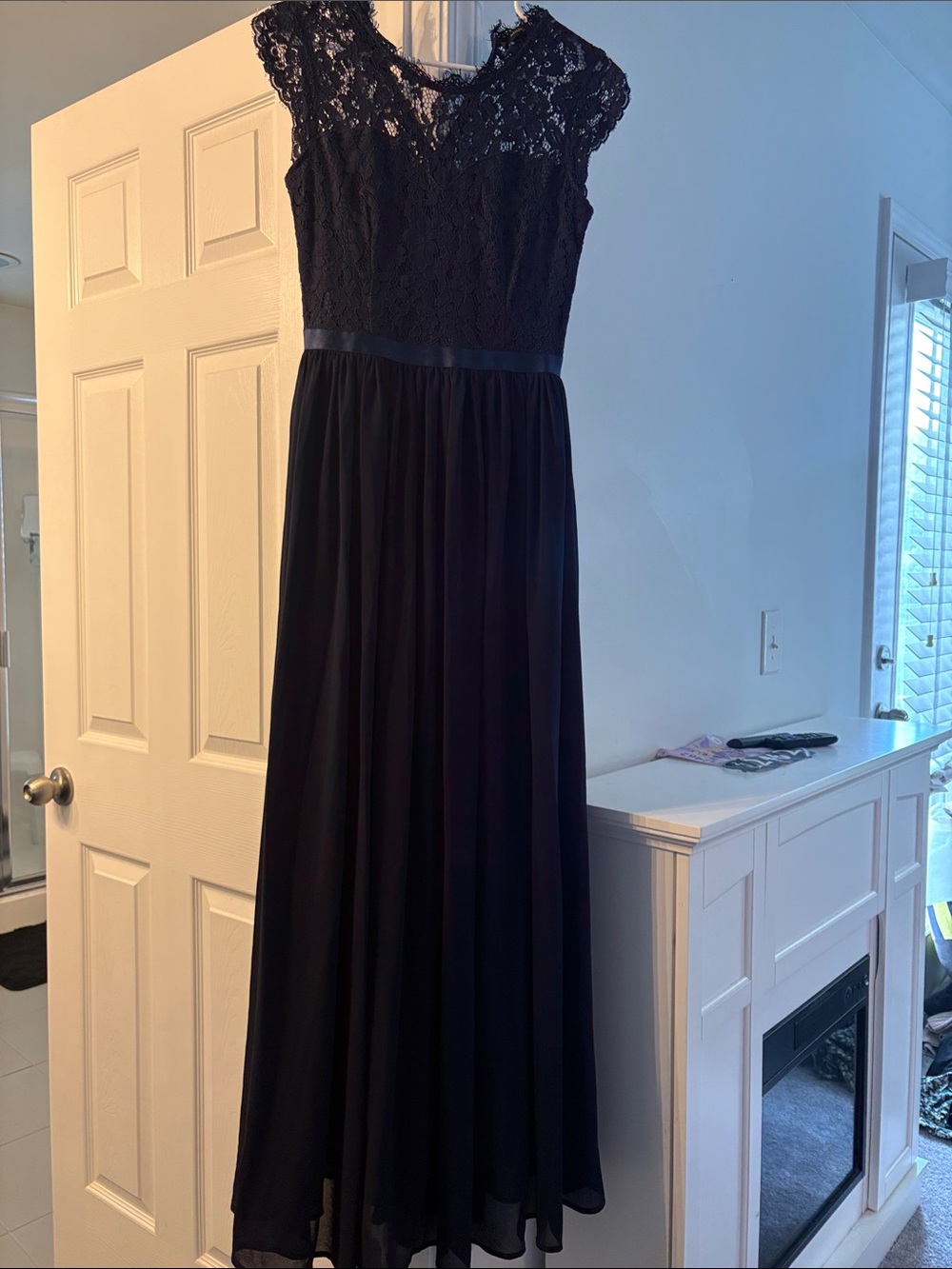 Elegant Navy Lace Bodice Maxi Dress